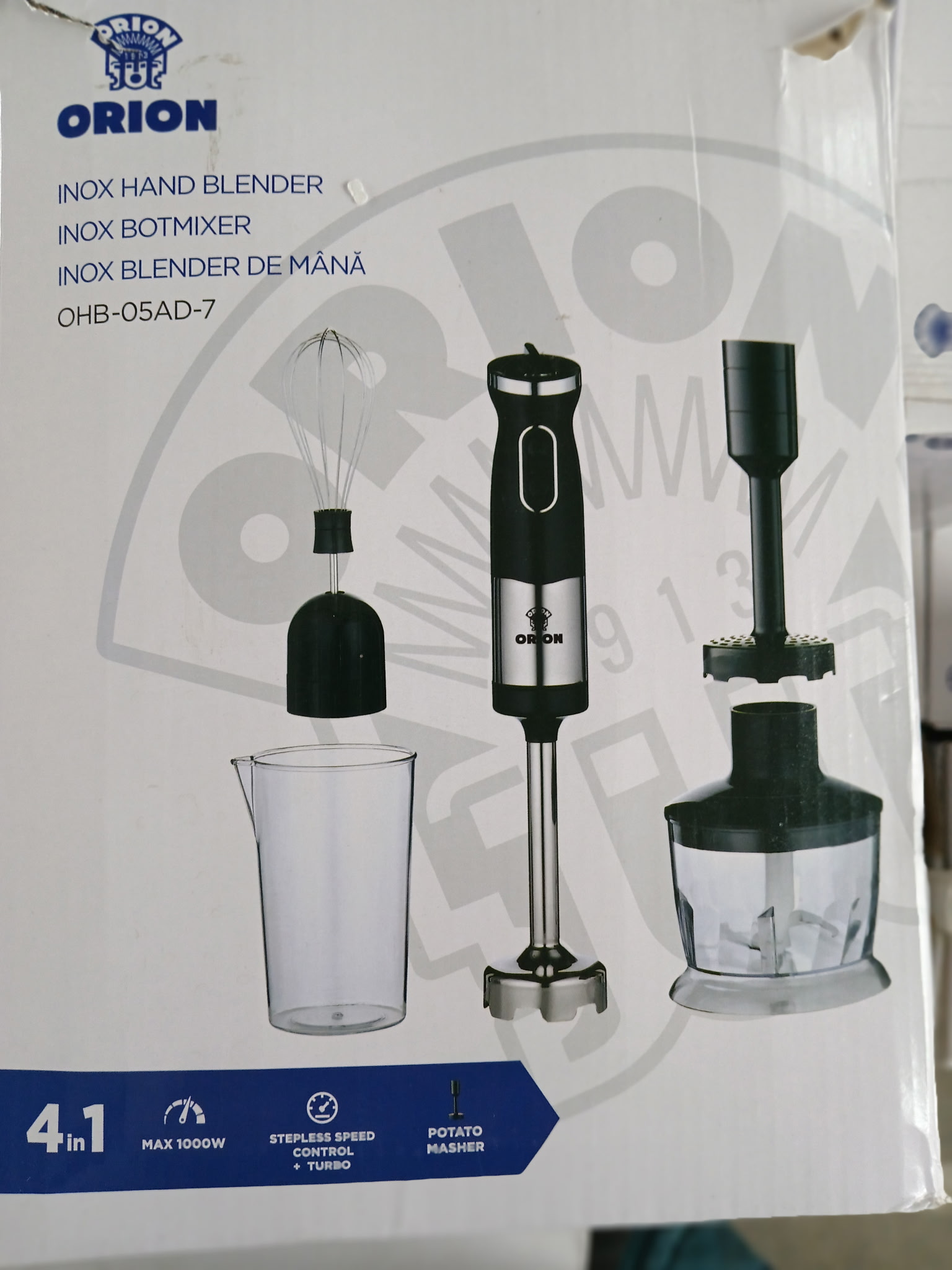 orion 4 az 1 ben botmixer ohb 05ad 7orion 4 az 1 ben botmixer ohb 05ad 7 az orion inox botmixer szett sokoldalú és erőteljes konyhai segédeszköz, amely ideális mindennapi főzési és sütési feladatokhoz. a rozsdamentes acél bot és a nagy teljesítményű motor gyors és hatékony munkavégzést biztosít, legyen szó levesek, krémek, turmixok, szószok vagy pürék elkészítéséről. a 4 az 1 ben kialakításnak köszönhetően egyetlen készülékkel több funkció is elérhető. orion 4 az 1 ben botmixer ohb 05ad 7orion 4 az 1 ben botmixer ohb 05ad 7 az orion inox botmixer szett sokoldalú és erőteljes konyhai segédeszköz, amely ideális mindennapi főzési és sütési feladatokhoz. a rozsdamentes acél bot és a nagy teljesítményű motor gyors és hatékony munkavégzést biztosít, legyen szó levesek, krémek, turmixok, szószok vagy pürék elkészítéséről. a 4 az 1 ben kialakításnak köszönhetően egyetlen készülékkel több funkció is elérhető.